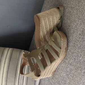 Report green olive sage wedge sandal women's 8
